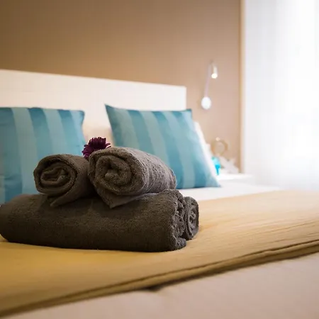 Holidays2malaga Malagueta Apartment