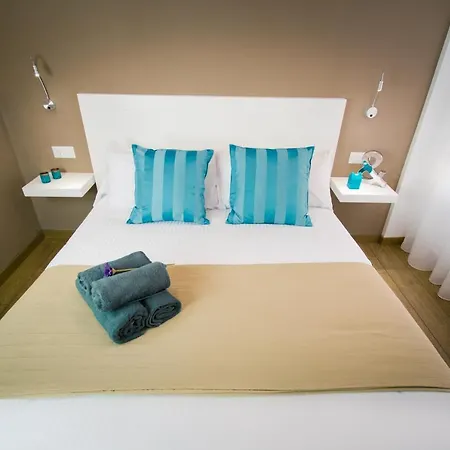 Holidays2malaga Malagueta Apartment *